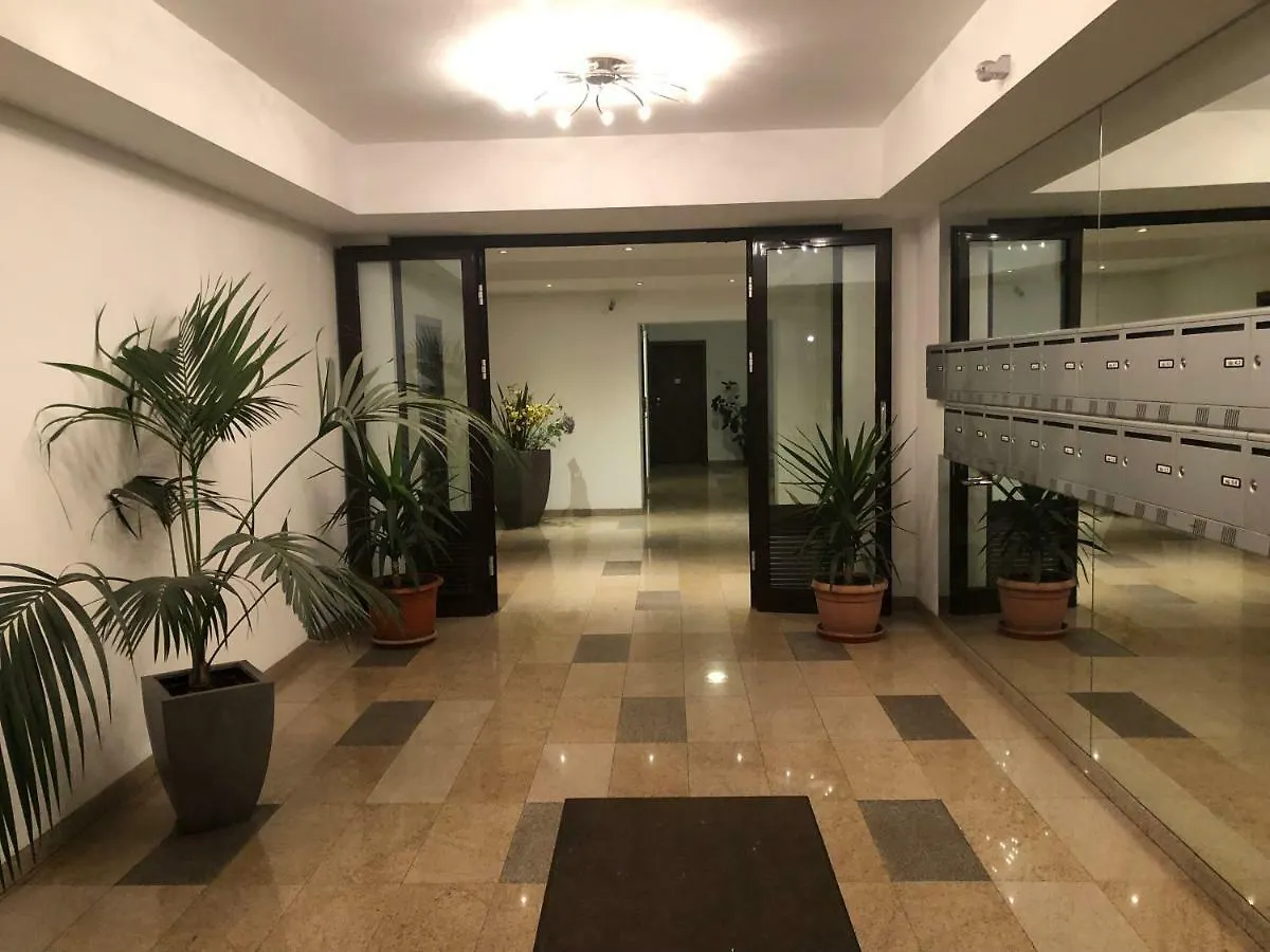Herastrau Park Deluxe Apartment French Town 布加勒斯特