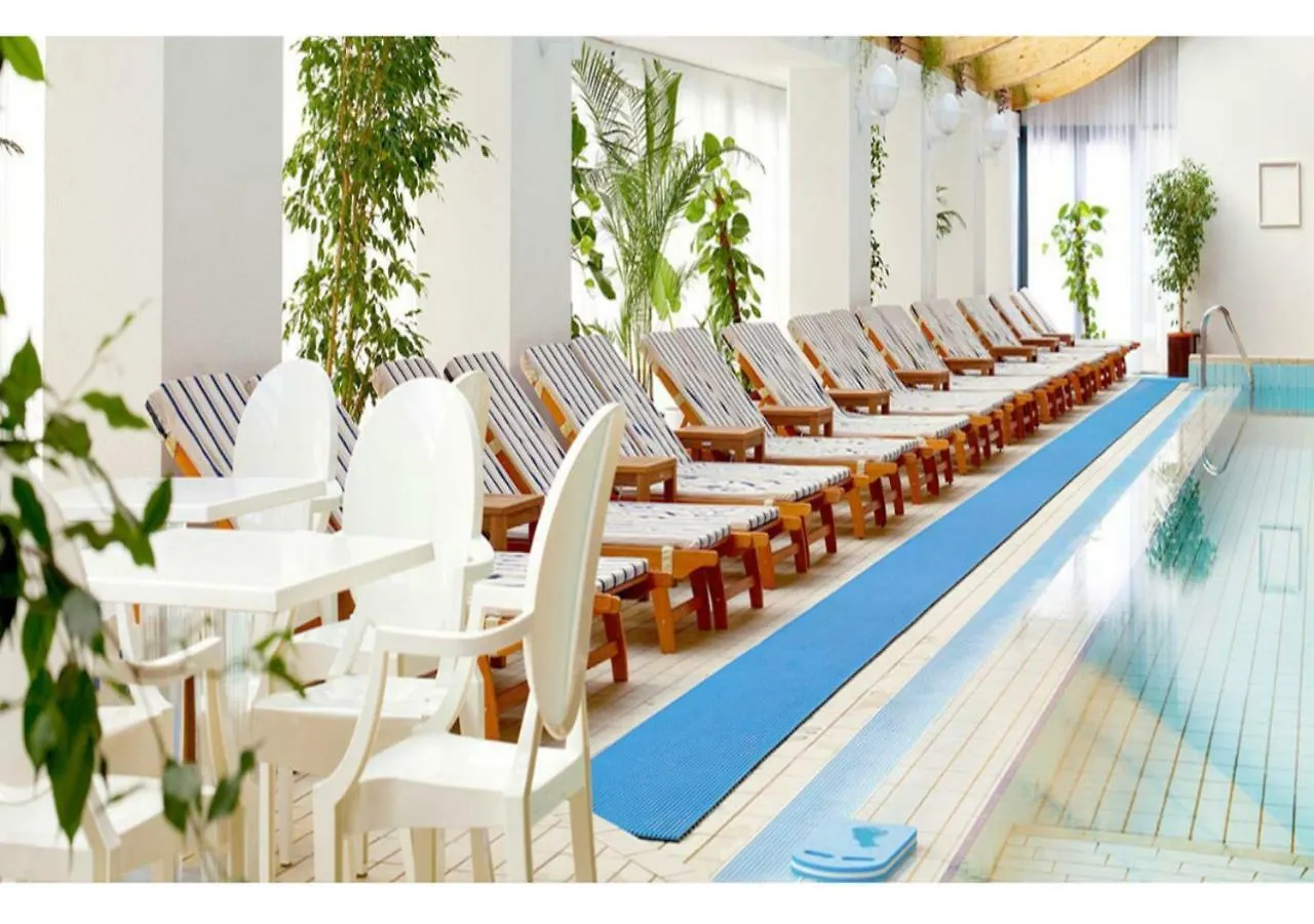 Herastrau Park Deluxe Apartment French Town Βουκουρέστι